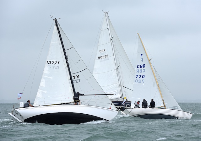 Cruisers CCW 17RT1561